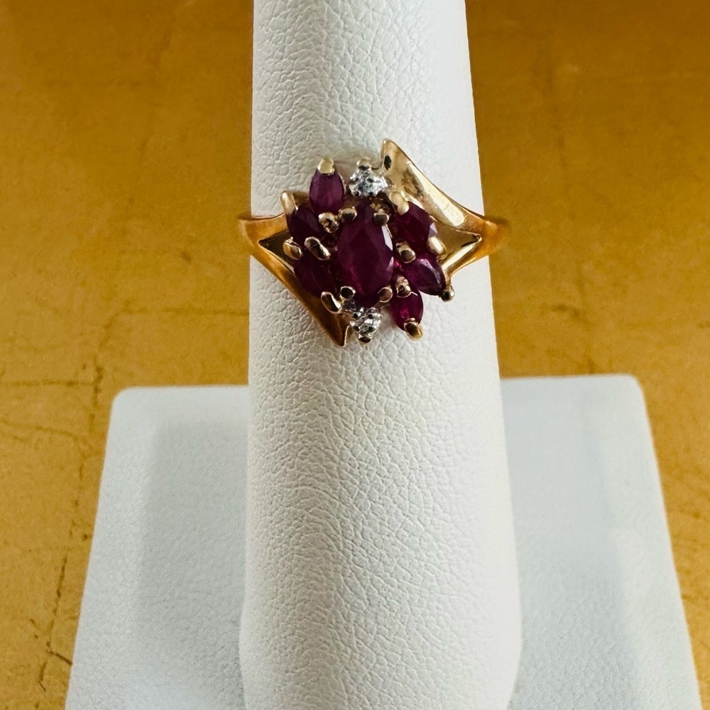10K Yellow Gold Vintage Ruby & Diamond Cluster Ring Navette Style Statement